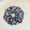 Scrunchie Padrão College Estilo Coreano para Mulheres, Elástico Grande para Coque com Toque de Luxo