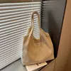 Bolso de hombro de lunares estilo coreano nuevo de primavera, bolso tote de lona para mujer de gran capacidad para el trabajo, simple, elegante, versátil y casual