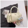 Bolso de mano popular transfronterizo tipo bolsa de almohada para mujer 2026 estilo coreano nuevo de alta gama elegante para uso diario bandolera cruzada