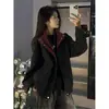 Chaqueta de cuero tie-dye color block retro americano, diseño de otoño para hombre, con hombro estructurado y cuello alto, estilo chaqueta corta de béisbol