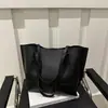 Otoño 2026 Bolso de Mano Nuevo Bolso de Hombro Retro Simple Bolso Cruzado Casual Versátil Bolso de Mano Venta al por Mayor Bolsos para Mujer