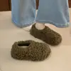 Zapatillas de felpa cálidas de invierno para interior que aumentan la altura, zapatos esponjosos para personas perezosas, zapatos de algodón para mujer 2026, calzado de exterior, zapatos de algodón con talón cerrado y forro polar añadido