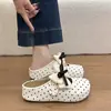 Pantuflas cerradas de suela gruesa, que aumentan la altura, con lazo dulce, moda otoño 2026, versátiles con vestidos, perfectas para mujeres bajitas