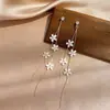 Pendientes únicos de alta gama estilo 2024 para mujer, pendientes exagerados de flor, pendientes de diseño de nicho con temperamento