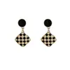 Nuevos Pendientes de Perlas a Cuadros Blancos y Negros para Mujer Primavera y Verano 2026, Estilo Celebridad de Internet, Pendientes de Moda Frescos y Minimalistas para Chicas