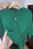 Nova Camiseta de Meia Manga Estilo Comuter Outono 2026 para Mulheres, Cor Sólida Simples Gola Redonda Slim Fit Camisa Base Top
