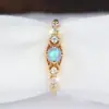 Anel Vintage de Renda Rongxing Cross-Border com Opala Sintética e Cravação de Diamantes na Aliança, Joia de Proposta Feminina Estilo Francês