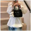 Bolsa de mão de verão estilo coreano para mulheres, novo modelo 2026, bolsa cesta simples, bolsa transversal de grande capacidade