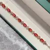 Versa joyería retro europeo y americano color imitación pulsera de tesoro femenina chapada en oro incrustada pulsera de cristal rosa para niña entrega en vivo