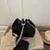 Moda Retro Transfronteiriça Exquisito Design com Cordão Senso de Design Para o Trabalho 2026 Superfície Macia Ombro Único Transversal Manual Bolsa Saco