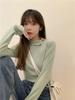 [Fuente de fábrica en stock cabello liso] Camiseta básica de terciopelo con cuello alto medio otoño e invierno oreja de madera ajustada adelgazante manga larga mujer