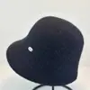 Sombrero de Pescador de Punto de Alta Calidad con Ala Ancha Delantera y Estrecha Estilo Coreano y Japonés Versátil Cálido Protector de Orejas Sombrero de Cubo Retro Adelgazante