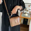 Design outonal, sofisticado e retrô com fecho vertical: Coleção nova 2026, versátil e estilosa, com um design único e minimalista, perfeita como bolsa de ombro, bolsa transversal ou bolsa de mão