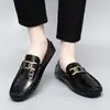 Zapatos Doudou Transfronterizos para Hombre Zapatos Slip-on Británicos Mocasines de Cuero Genuino Moda Casual Zapatos de Cuero Tallas Grandes Zapatos de Negocio para Hombre Pareja