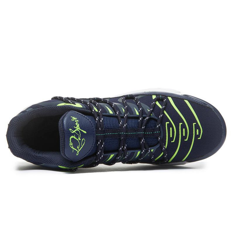 男鞋大码飞织运动鞋透气