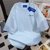 Camiseta 100% algodão puro com estampa de letras simples para o dia a dia, gola redonda, manga curta, para mulheres, top casual versátil de verão, estilo ins masculino