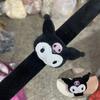 Boda Boda Lanzamiento Femenino Lindo Broche Bucle Felpa Broche Juguete Creativo Pulsera de Dibujos Animados Accesorios para el Cabello Femenino Pulsera Aplauso