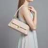 Fábrica de Origen de Comercio Exterior Transfronterizo Bolso de Hombro Estilo Baguette a la Moda, Bolso Vintage Elegante, Bolso de Hombro Versátil de Lujo Ligero
