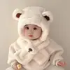 Chapéu de Inverno Infantil Cachecol de Bebê Tudo-em-Um Chapéu Fofo de Pelúcia Acolchoado Quente de Inverno para Bebê Chapéu Super Fofo com Proteção para Orelhas