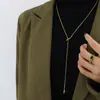 Design geométrico estilo coreano coração com borla torcida corrente de suéter ajustável nicho colar banhado a ouro 18K joia M045
