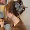 Pinza Triangular Retro Estilo Coreano Piedra de Perro Modelo Nuevo 2026 Pasador de Gama Alta para Moño en la Parte Trasera del Cabello Pinza de Tiburón Accesorio para el Cabello