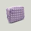 Nova bolsa de armazenamento de cosméticos de grade de bolhas pequena e fresca, bolsa de mão tipo puff portátil, armazenamento de artigos de higiene pessoal