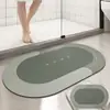 Alfombrilla de baño Suelo de baño Inodoro Suave Tierra de diatomeas Absorbente Secado rápido Lavable Entrada de inodoro Alfombra antideslizante Hogar Ovalada
