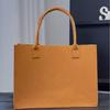 Bolsa de fieltro de gran capacidad con texto impreso, bolsa de fieltro para estudiante, bolsa de celebridad de internet, logotipo de empresa, fabricante mayorista de bolsos
