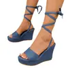 Sandalias de Cuña de Mezclilla Estilo Nuevo Verano 2026 Estilo de Comercio Exterior Estilo Europeo y Americano con Tiras Cruzadas Talla Grande con Cordones Zapatos de Tacón Alto de Comercio Exterior