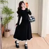 Moda coreana de otoño/invierno 2026, vestido de punto fruncido para maternidad + conjunto de chaleco de pelo para maternidad