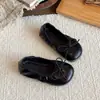 Zapatos de Ballet de Cuero Estilo Coreano para Niñas 2026 Estilo Primavera/Otoño Zapatos de Princesa con Lazo para Niñas Suela Plana Boca Poco Profunda Zapatos Individuales Versátiles