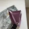Bolsa Pequena de Tecido Casual Cor Sólida Simples Estilo Novo Primavera 2026 Bolsa de Ombro Transversal Balde Feminina Bolsa Pequena Leve para Viagem