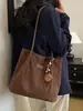 Nuevo bolso de mano pequeño estilo retro minimalista para otoño e invierno, bolso de hombro de moda, bolso de axila, bolso para mujer, que irradia un ambiente sofisticado y elegante, bolso tote