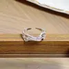 Anillo Abierto Minimalista de Zirconia de Lujo Estilo Coreano y Japonés Anillo Geométrico Exquisito de Personalidad Nicho para Mujeres