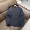 Chaqueta de algodón ligera, versátil, cálida, impermeable, transpirable, con corte curvo y confección 3D, con capucha 13313