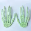 Decoración de Halloween Mano Fantasma Accesorios de Terror Esqueleto Colgante de Esqueleto Adornos Garras de Juguete de Plástico Venta al por Mayor