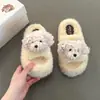 Chinelos Macios Fofos Kawaii 3D de Cachorrinho Femininos 2026 Outono/Inverno Plus Veludo Quente Para Casa e Exterior Antiderrapantes de Algodão