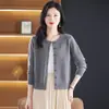 Jaqueta Cardigan de Tricô Outono Inverno Feminino 2026 Novo Estilo Redutor de Idade Gola Redonda Solta Emagrecedor Cardigan de Tricô Peça Externa Curta Top