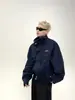 Chaqueta Corta Vintage Pesada para Hombre con Pequeña Decoración de Marca de Hierro, Elegante y de Alta Gama Ropa de Trabajo Americana Retro Tendencia Superior