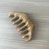 Peine de Masaje de Sándalo Peine Meridiano para el Cuero Cabelludo Peine de Masaje de Dientes Anchos Peine de Madera Maciza para el Hogar Pequeño Peine de Cinco Dientes Souvenir Sándalo Dorado