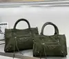 Bolso de Motocicleta de Piel de Vaca Esmerilada Remache Bolso de Mano Moda Retro Bolso Cruzado 2025 Nuevo Bolso de Piel Genuina para Mujer Venta al por Mayor