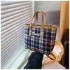 Moda Outono Estilo Estrangeiro Bolsa de Mão Nicho Estilo Coreano Design de Nicho Feminina 2024 Nova Bolsa de Balde Casual Cesta de Legumes