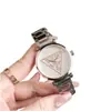 Nuevo reloj de mujer con correa de acero y temperamento, moderno y sencillo, estilo Joker, informal, de cuarzo, para una generación de mujeres.