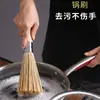 C375 Escova Grande de Ferro para Panelas Rústicas com Cabo de Madeira, Escova Tradicional de Bambu para Panelas, Escova de Limpeza, Escova para Lavar Panelas, Vassoura com Cerdas de Bambu Rígidas
