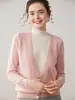 Cárdigan de cachemira nuevo de moda versátil para ir al trabajo otoño e invierno suave y cómodo adelgazante para mujer moderno cuello semi alto falso de dos piezas