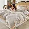 Juego de Ropa de Cama Gruesa de Felpa de Leche con Tallado Francés de Cuatro Piezas Juego de Tres Piezas de Sábana Bajera de Terciopelo de Cristal Sábana Cálida Juego con Terciopelo