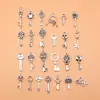 Conjunto de 25 Pingentes de Chave Antiga de Prata e Acessórios, 25 Estilos, 1 de Cada, Cada Conjunto Pesa Cerca de 24g