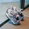 Zapatos Deportivos para Niñas 2026 Nuevo Malla Transpirable Primavera/Otoño Zapatos de Papá Suela Suave Antideslizantes Casuales Zapatos para Correr