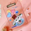 Mijia Mascota Linda Milo Dibujo Animado Transparente Tablero A4 Carpeta Clip Tablero de Escritura Bloc para Exámenes Estudiantiles Carpeta de Oficina