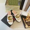 G Home 2025 Nuevo Verano Cabeza Redonda Elegantes de Moda de Una Correa con Hebilla de Caballo de Metal Chanclas Casuales Lujo Ligero para Mujer